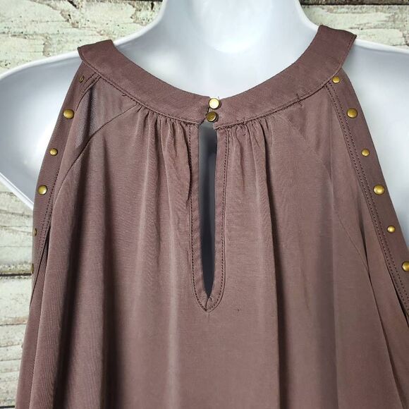 Maurices Women’s Mauve Studded Cold Shoulder Keyhole Tank Top Size XL - Picture 6 of 10